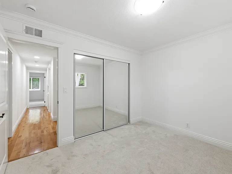 1970 Pelican Pl — Photo 11