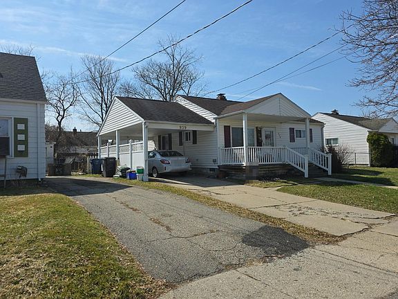 3rd image of 939 Vermilya Ave
