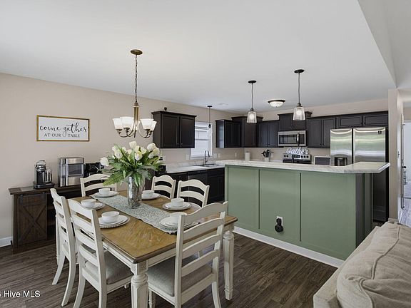 4th image of 1117 Springdale Drive