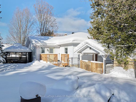 3rd image of 30 Kitchen Rd S