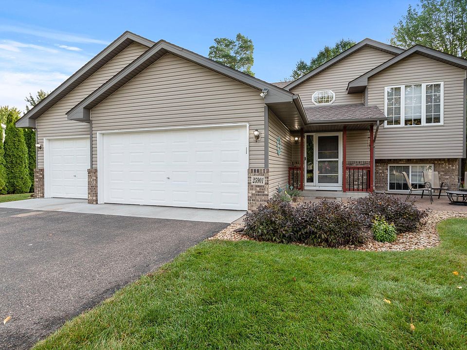 1st image of 25901 Glen Oak Dr