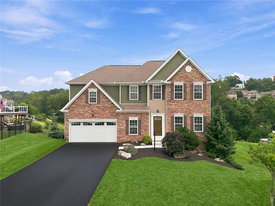 1st image of 321 Hunters Field Cir