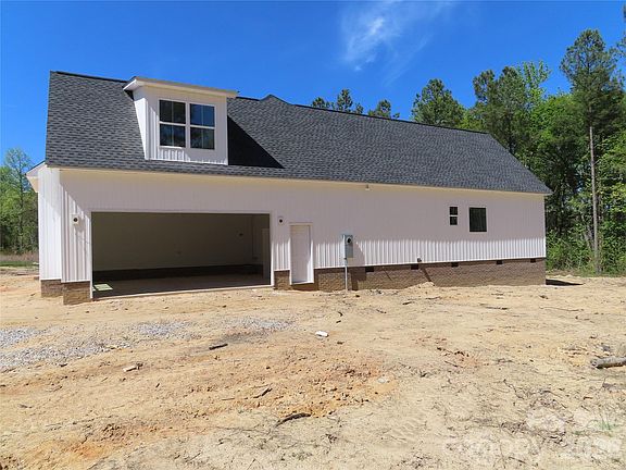 3rd image of 3760 Winter Rd