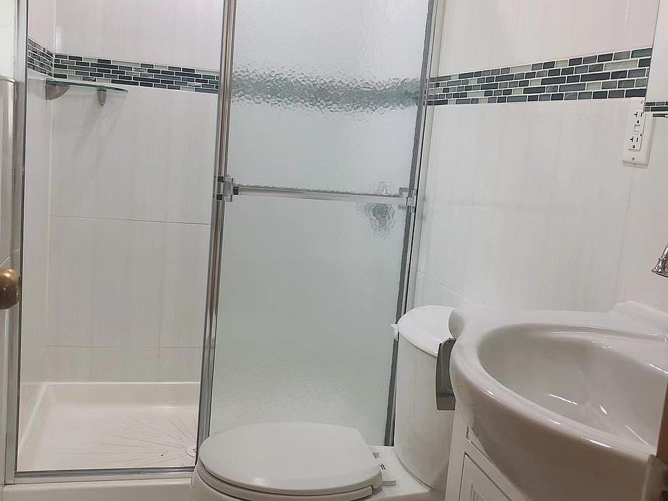 1st image of 6134 138th St Floor 2