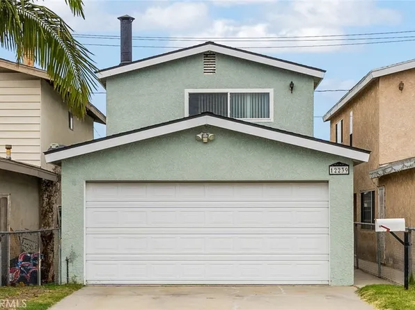12239 211th St, Lakewood, CA 90715