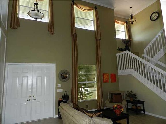 3rd image of 9318 Madewood Ct