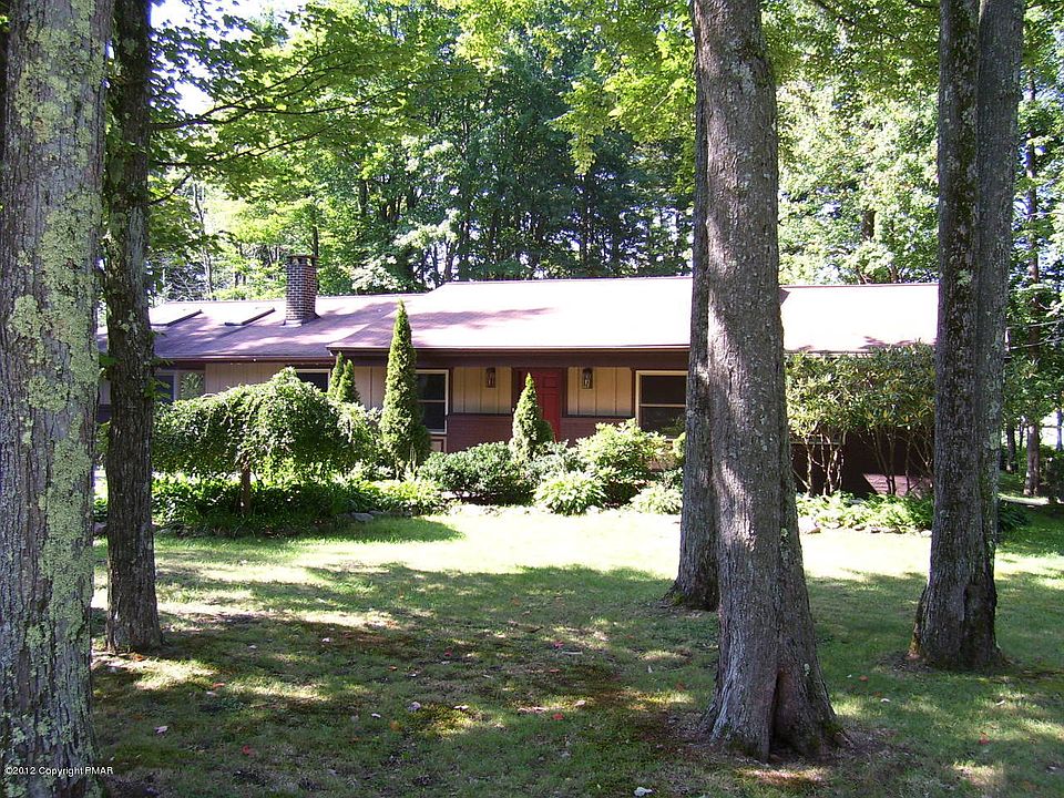 1st image of 18 Elm Dr