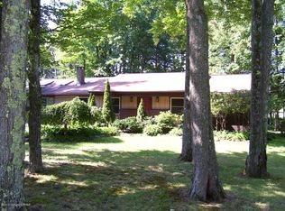 18 Elm Dr, Blakeslee, PA