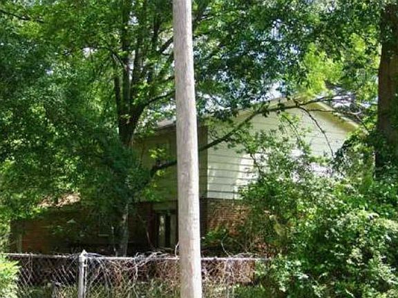 4th image of 500 Hermitagewood Dr NW