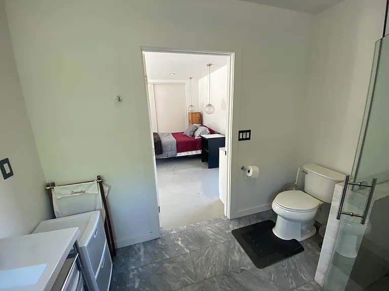 3047 Edgehill Dr — Photo 9