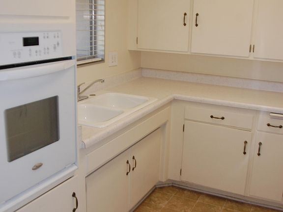 2nd image of 245 Moreton Bay Ln Unit 6