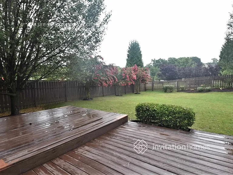 8527 Castle Cliff Dr — Photo 16
