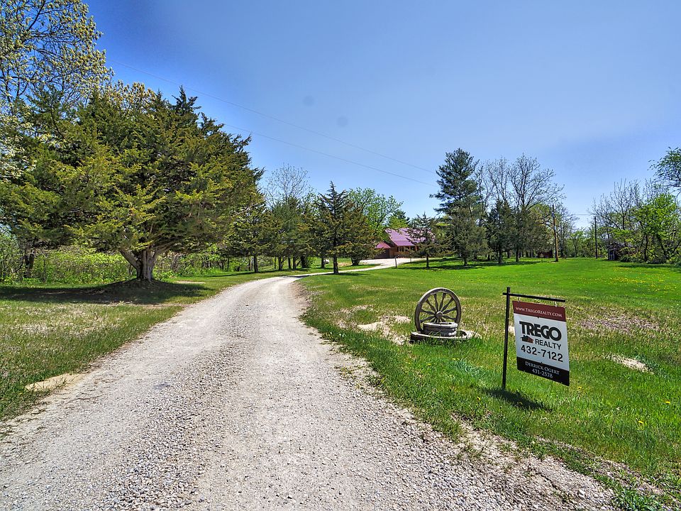 2nd image of 5597 Seven Hills Rd