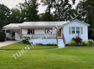 312 Mountain Dr, Trussville, AL 35173