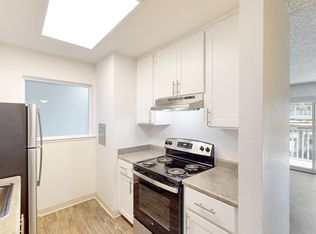 521 Alameda Del Prado #324, Novato, CA 94949