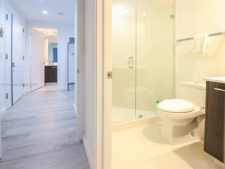 55 SW 9th St #3906 — Photo 30
