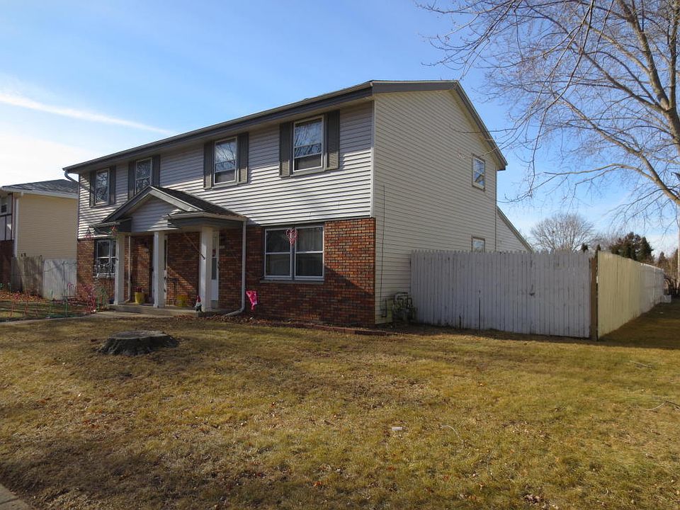 1st image of 1422 Oakdale Dr #1424