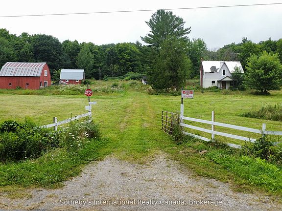 3rd image of 1316 Graham Rd