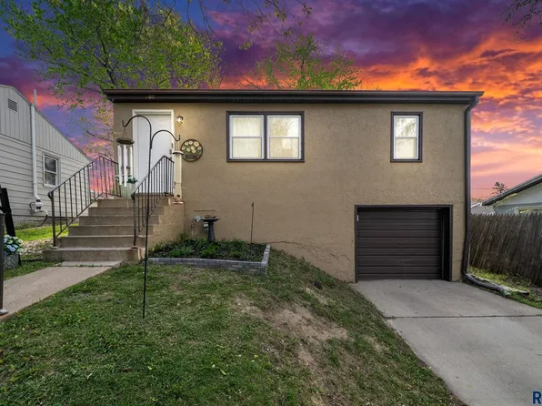 608 S Highland Ave, Sioux Falls, SD 57103