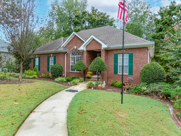 6256 Dorsett Woods Dr, Mount Olive, AL 35117