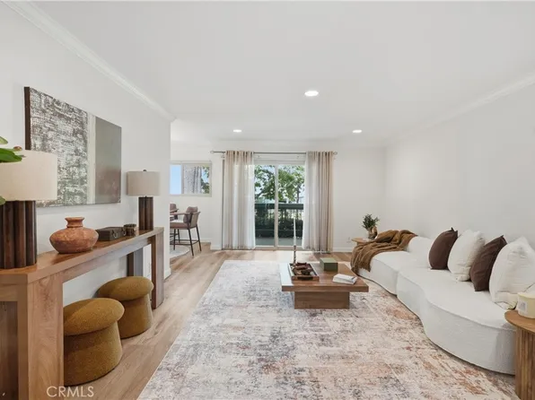 23679 Park Capri #14, Calabasas, CA 91302