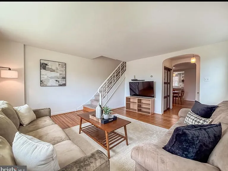 2723 Solly Ave — Photo 3