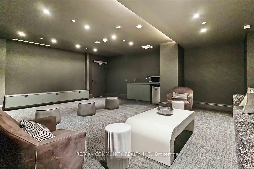 2 bed, $2,325 — Photo 4