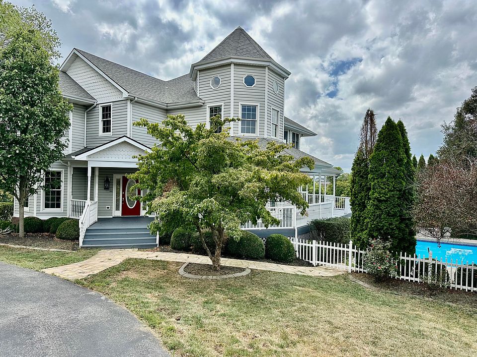 1st image of 133 Treetop Ct