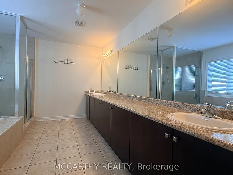 124 Johnson Dr — Photo 32