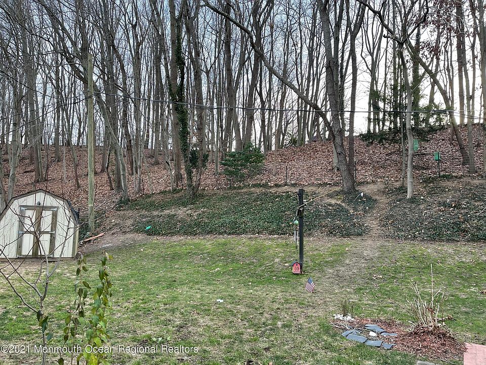 2nd image of 29 Irongate Ln