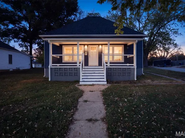 727 Moore St, Festus, MO 63028