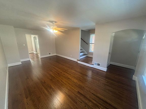 3rd image of 2432 Brandon Ave SW