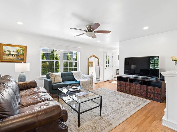 4th image of 9 Morse Street #2
