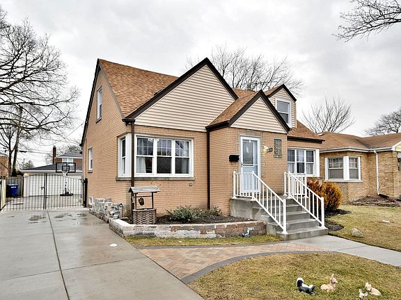 2nd image of 1204 Kemman Ave