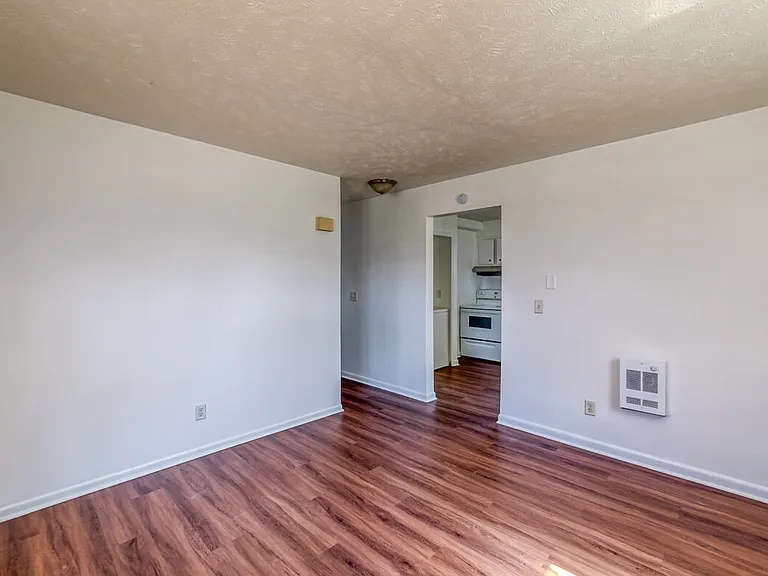 6315 Grovenburg Rd — Photo 10