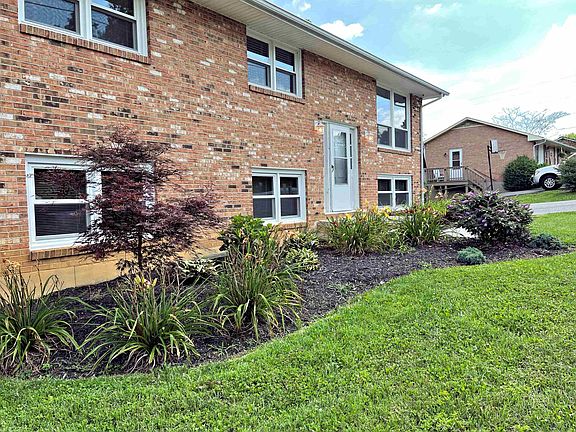 4th image of 2324 Plateau Dr