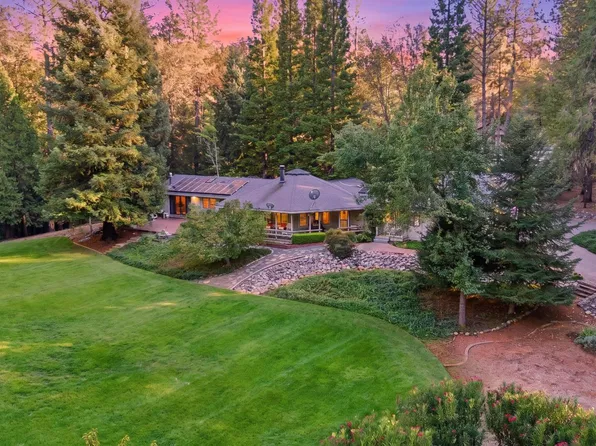 10721 Douglas Ln, Nevada City, CA 95959