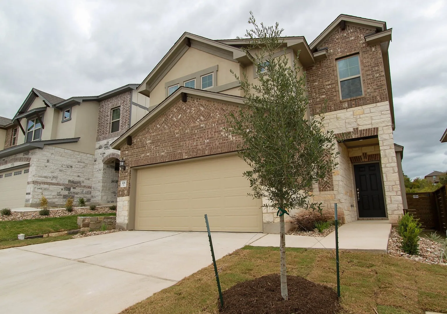 3651 Sandy Brook Dr — Photo 3