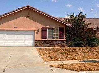 35638 Country Creek Dr, Yucaipa, CA 92399