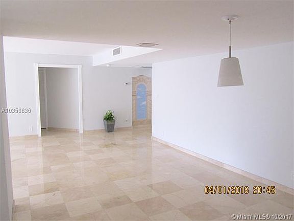 5th image of 18181 NE 31st Ct APT 608