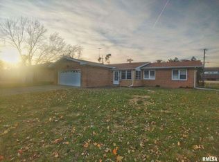 2425 Lynnhaven Dr, Springfield, IL 62704