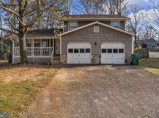 5653 Clifton Pl, Stone Mountain, GA 30087