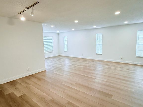 5th image of 2630 W 28th Street