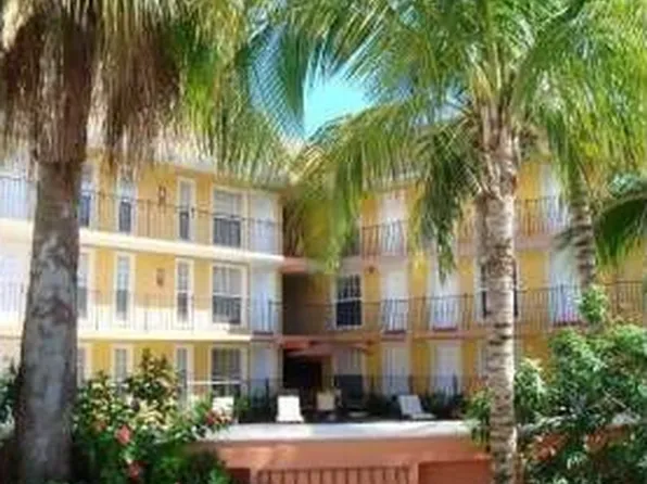 3245 Virginia St APT 45, Miami, FL 33133