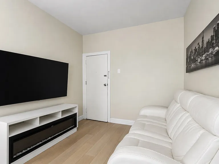 9119 Newkirk Ave #3 — Photo 10