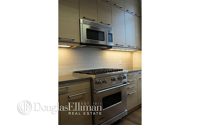 Rented by Douglas Elliman | media 25