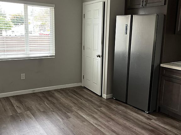 2nd image of 5370 Santa Margarita St #204