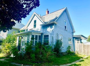 915 Forest Ave, Waterloo, IA 50702