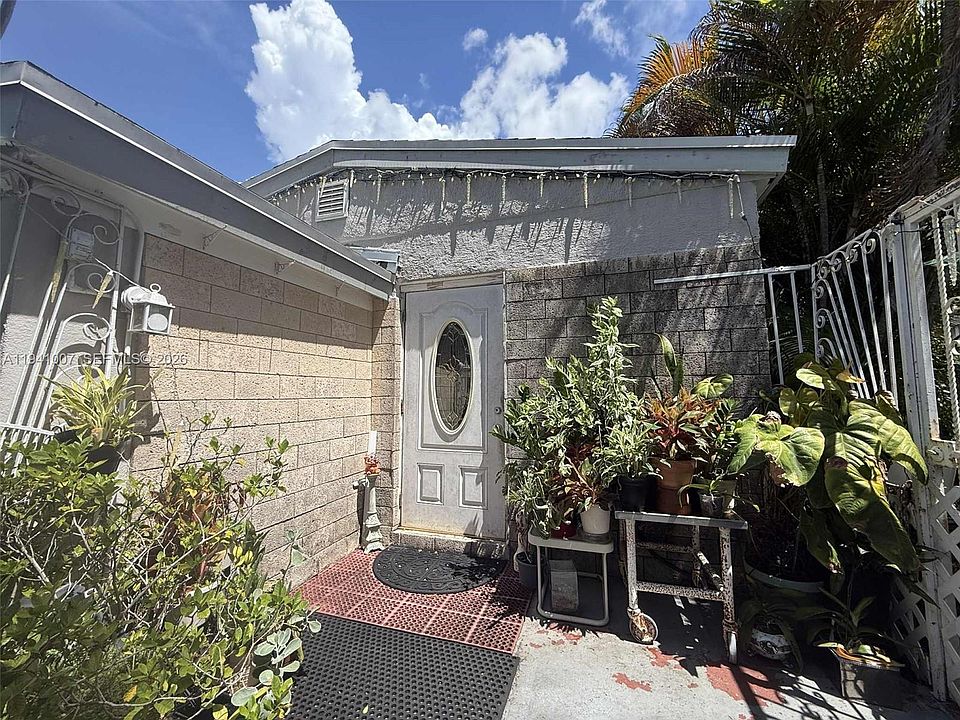 1st image of 1535 NE 171st St