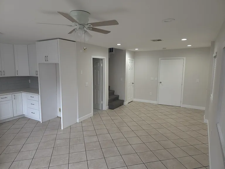 751 S Arizona Ave — Photo 23